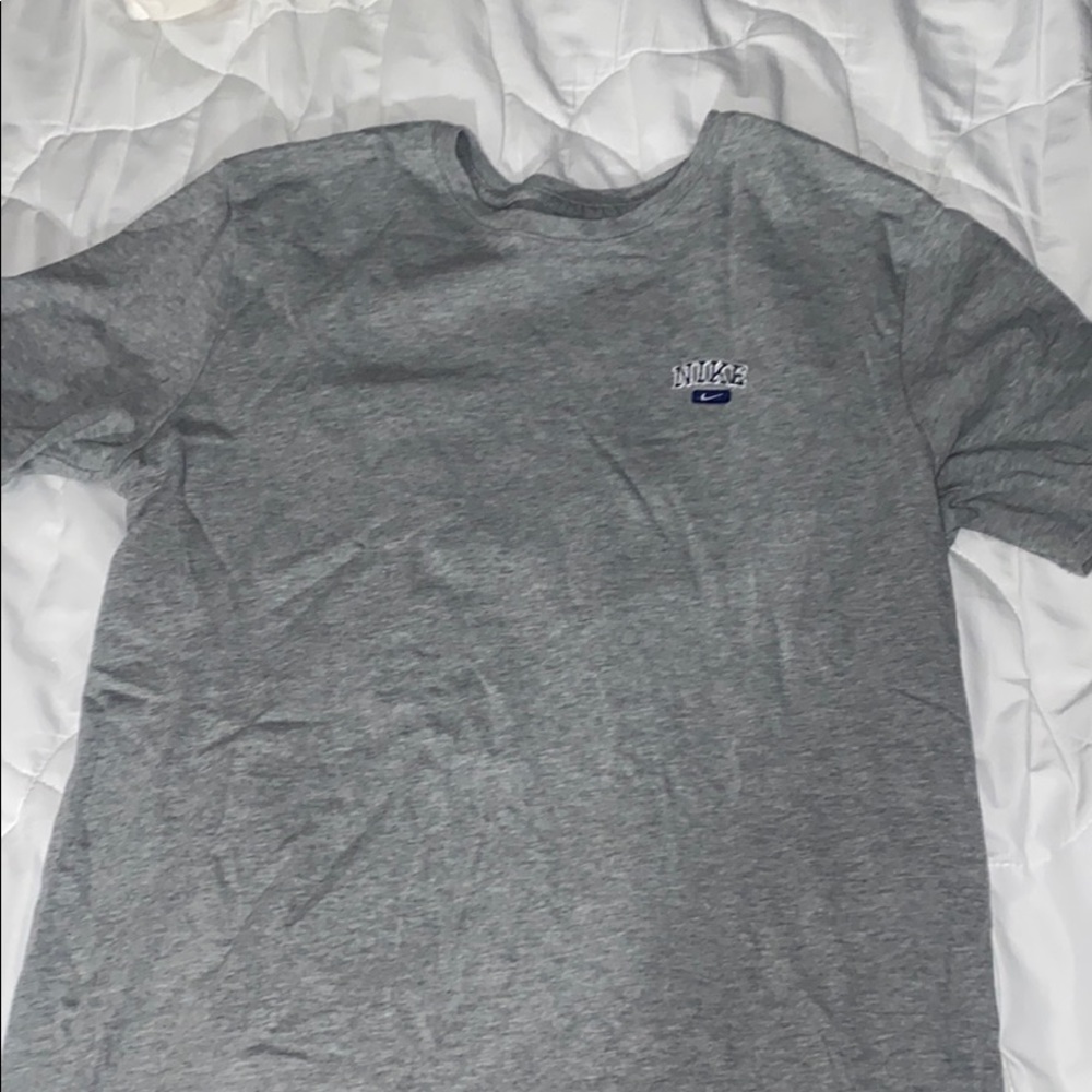 Nike T Shirt